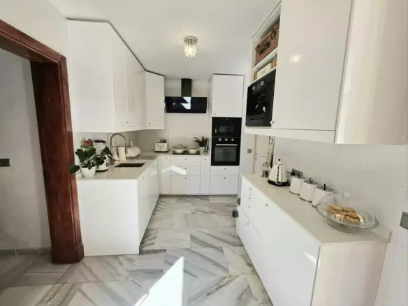 3-bedroom Villa In Benahavis, Spain (200 M²)
