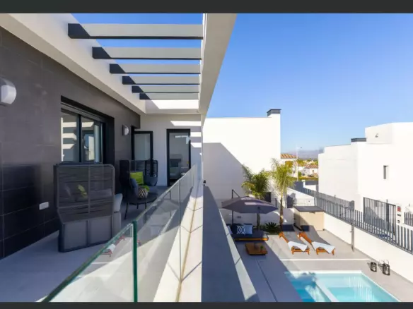 3-bedroom Villa In Algorfa, Spain (150 M²)