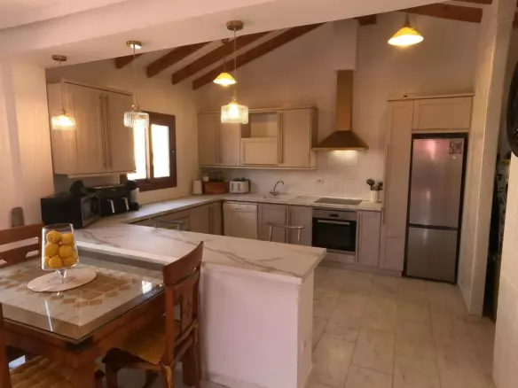 3-bedroom Villa In Algorfa, Spain (167 M²)