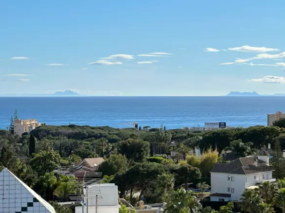 2-bedroom Apartment In Marbella, Spain (62 M²)