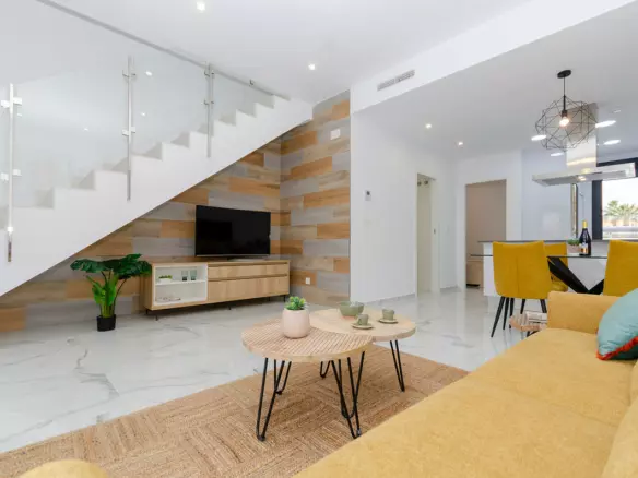 3-bedroom Villa In Torrevieja, Spain (106 M²)