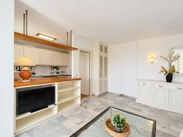 2-bedroom Apartment In Marbella, Spain (62 M²)