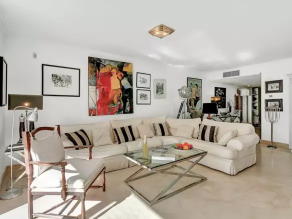 2-bedroom Apartment In Marbella, Spain (145 M²)