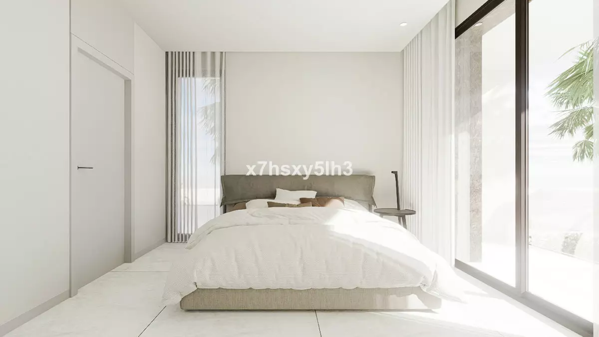 5-bedroom Villa In Orihuela, Spain (325 M²)
