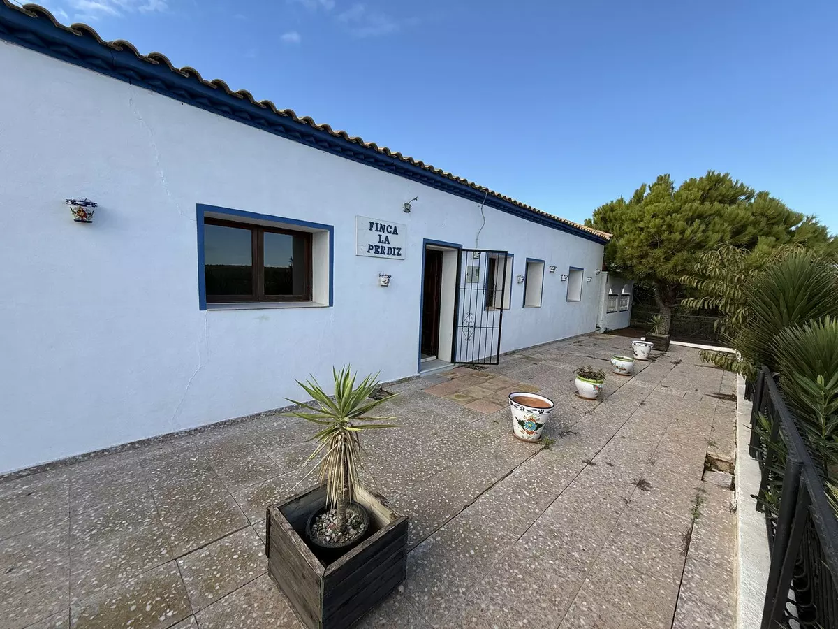 4-bedroom Country House In Pilar De La Horadada, Spain (145 M²)