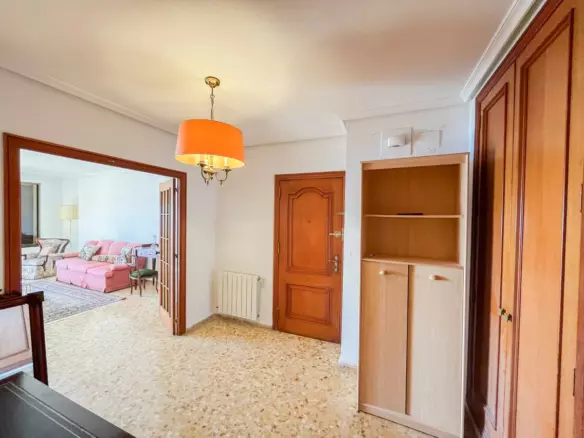 2-bedroom Apartment In Alicante, Spain (113 M²)