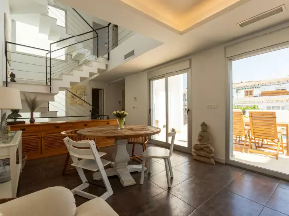 5-bedroom Town House In Torrevieja, Spain (184 M²)