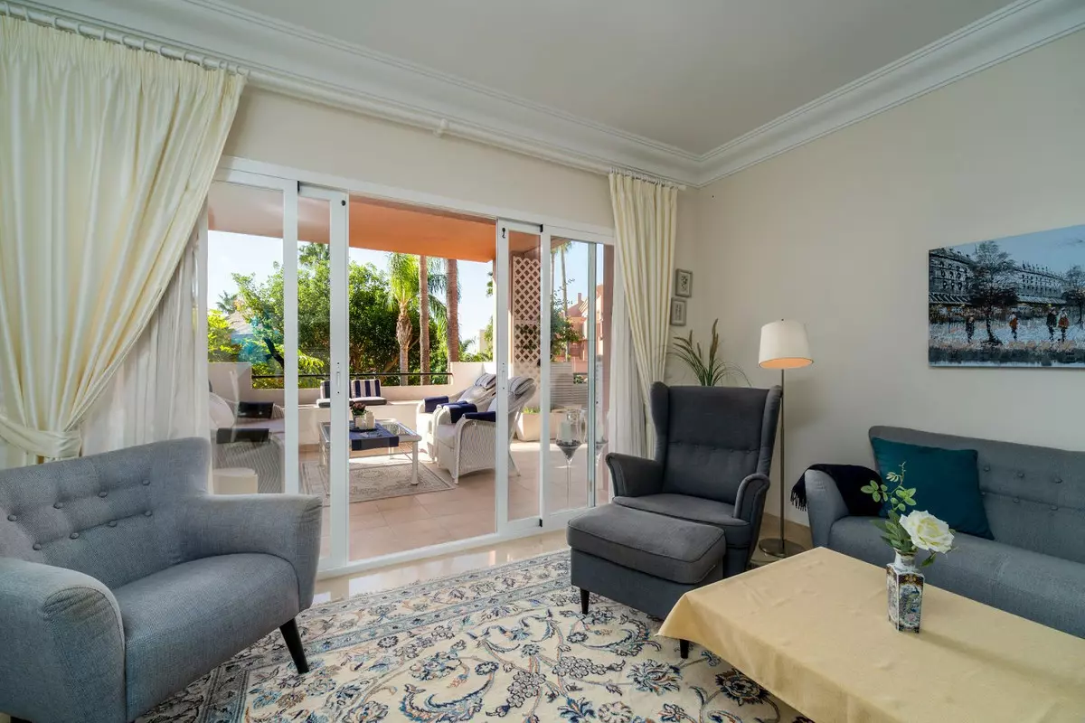 2-bedroom Apartment In Estepona, Spain (101 M²)