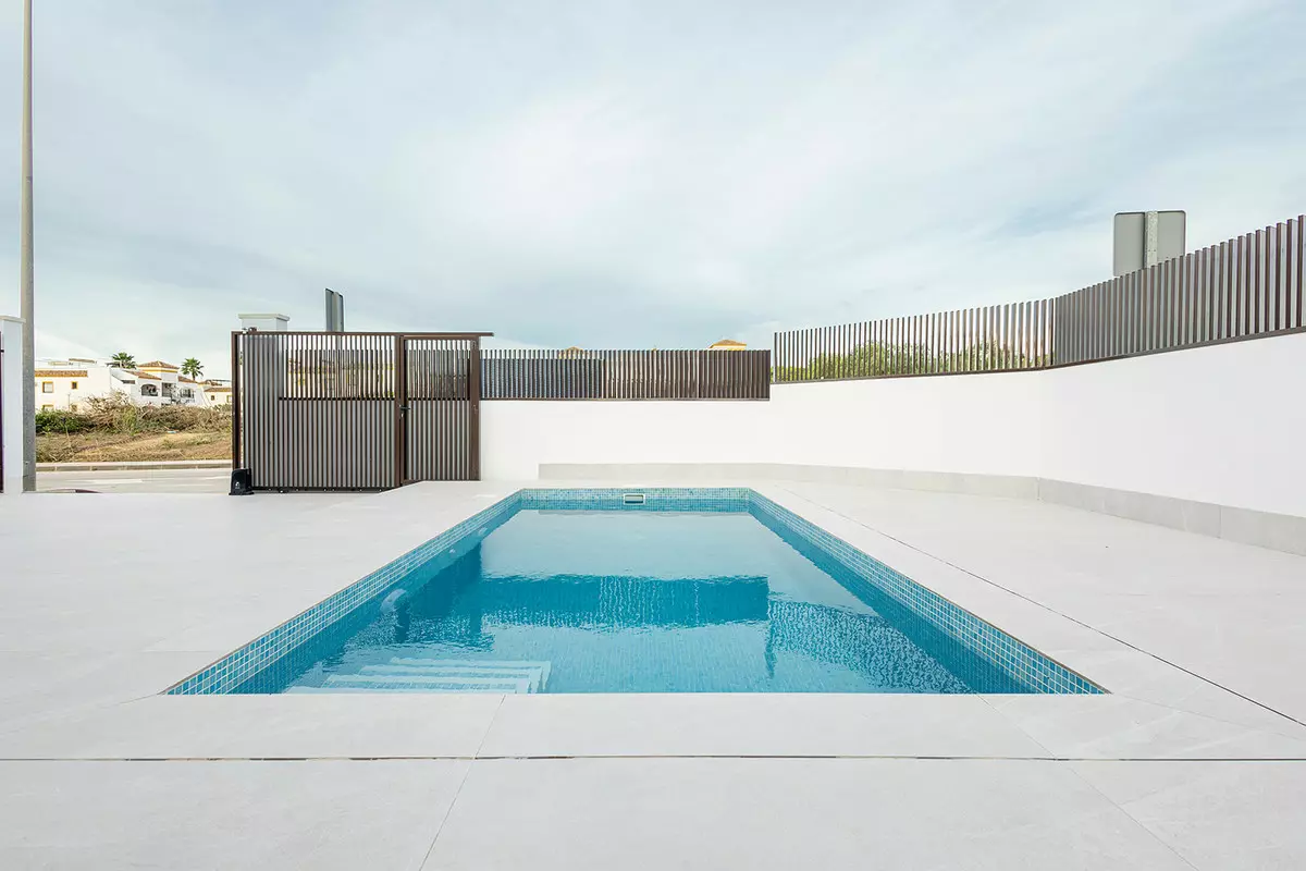 2-bedroom Villa In Orihuela, Spain (73 M²)