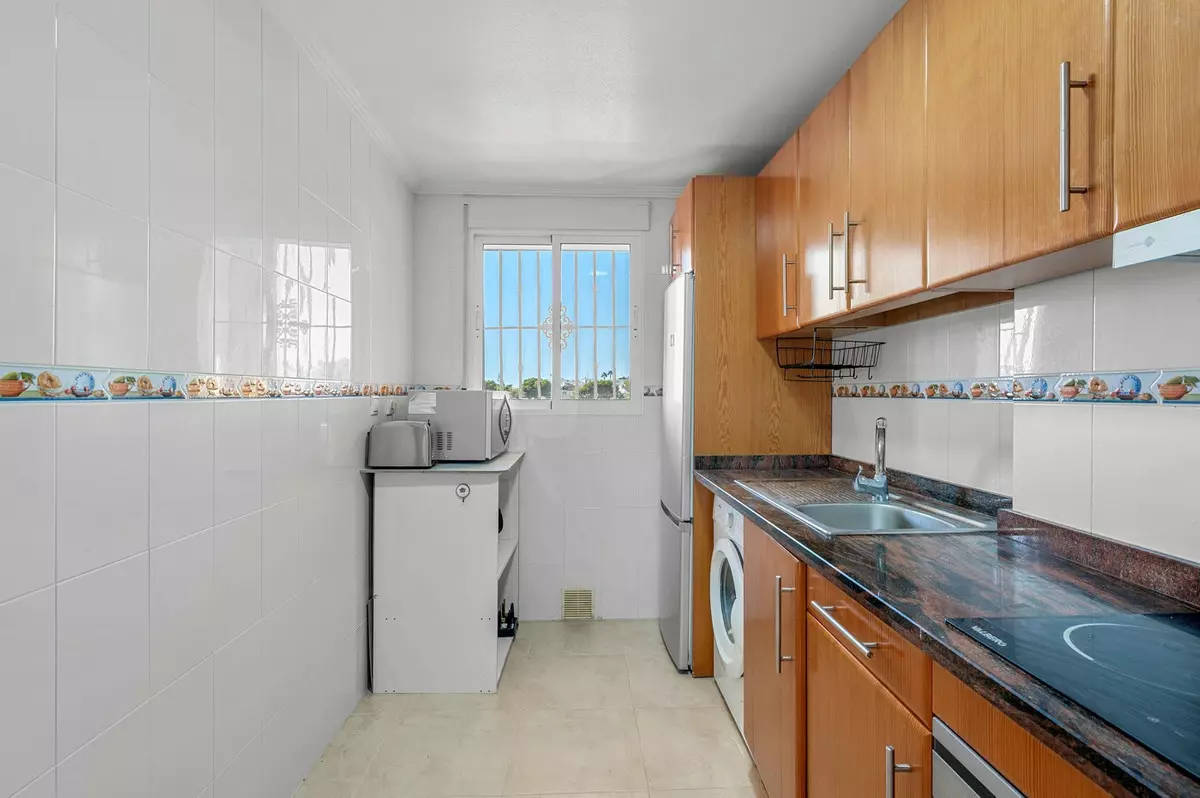 3-bedroom Apartment In Orihuela, Spain (96 M²)