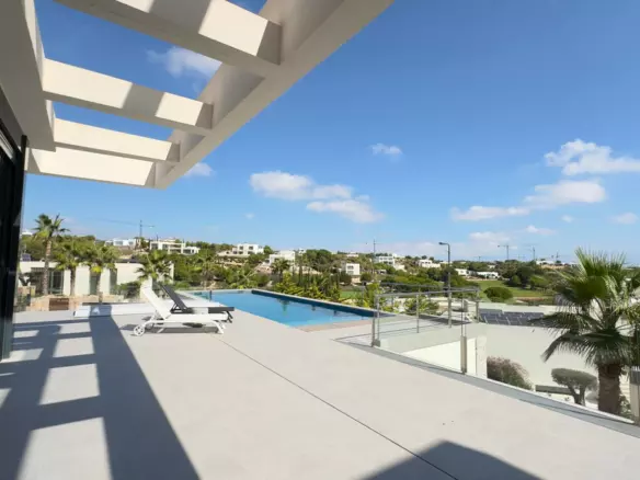 6-bedroom Villa In Orihuela, Spain (450 M²)