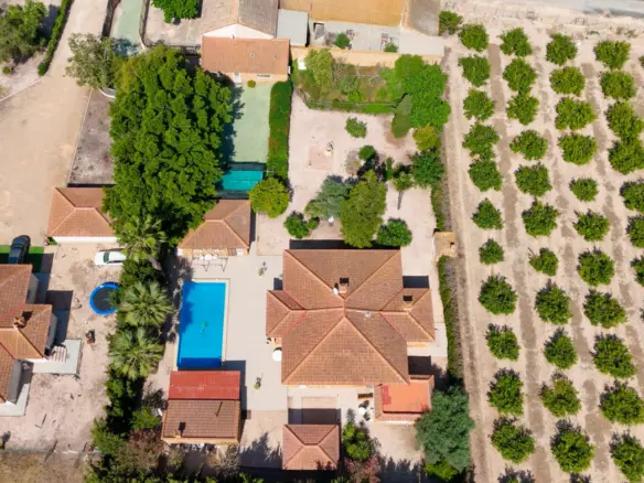 5-bedroom Villa In Rojales, Spain (195 M²)