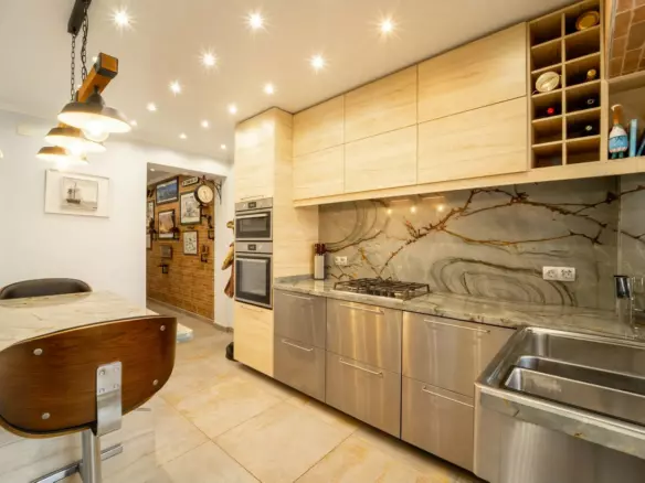 2-bedroom Apartment In Torrevieja, Spain (101 M²)