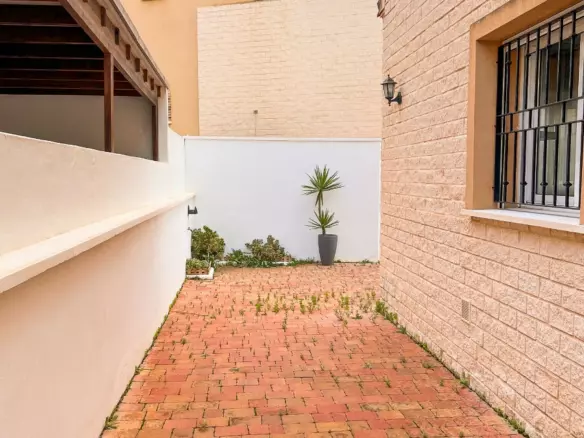 3-bedroom Town House In Pilar De La Horadada, Spain (107 M²)