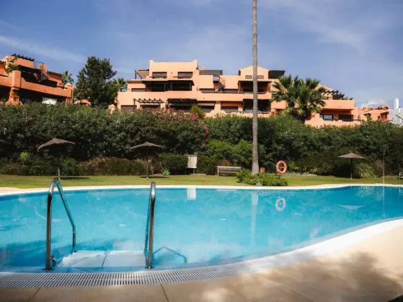 3-bedroom Apartment In Estepona, Spain (150 M²)