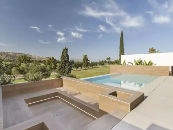 3-bedroom Villa In Algorfa, Spain (191 M²)