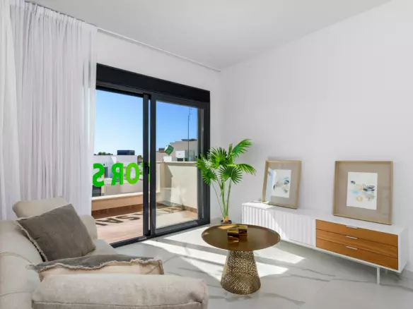2-bedroom Villa In San Miguel De Salinas, Spain (92 M²)