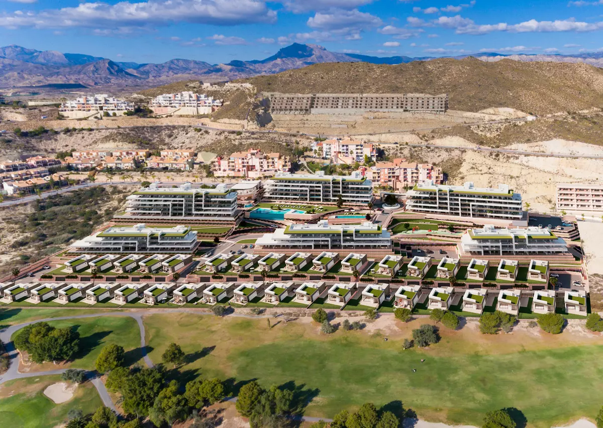 3-bedroom Apartment In Alicante, Spain (87 M²)