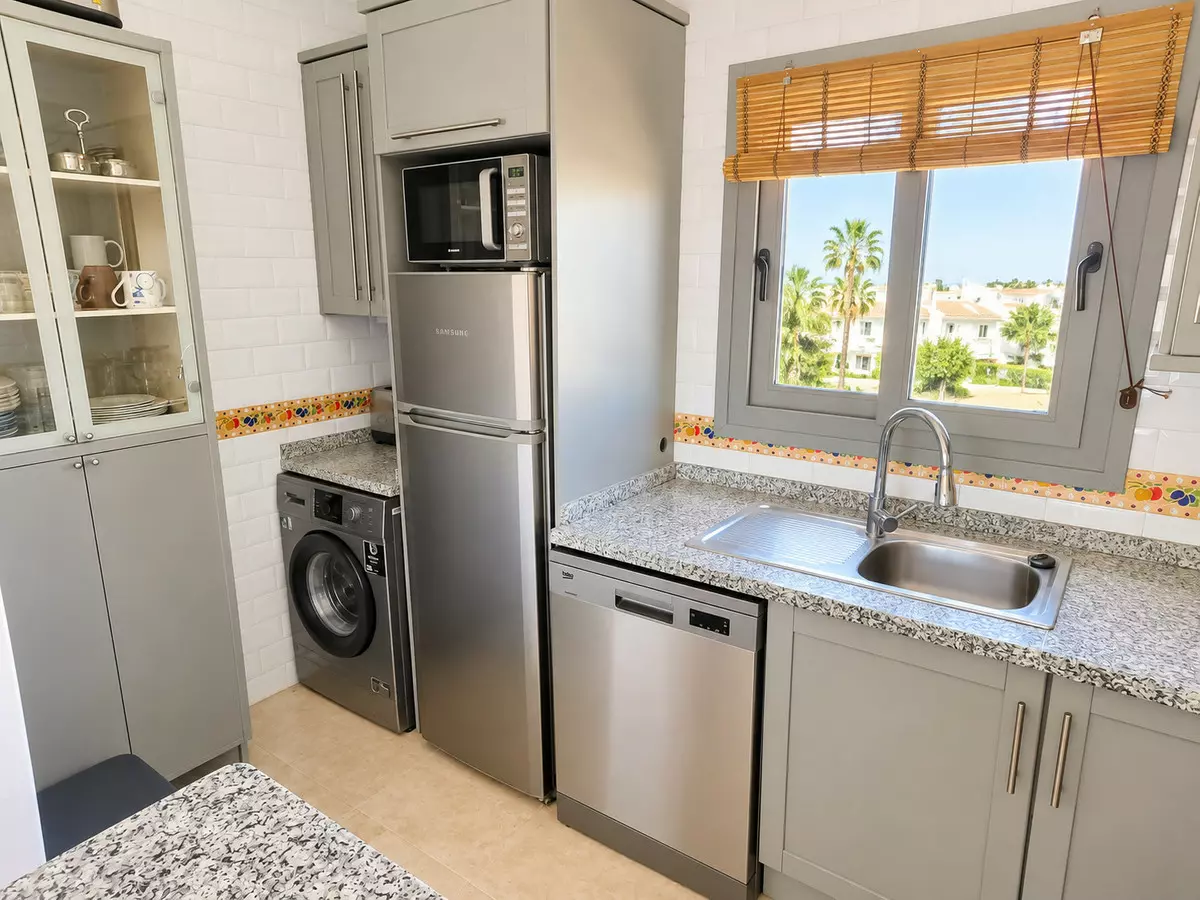 2-bedroom Apartment In Algorfa, Spain (70 M²)