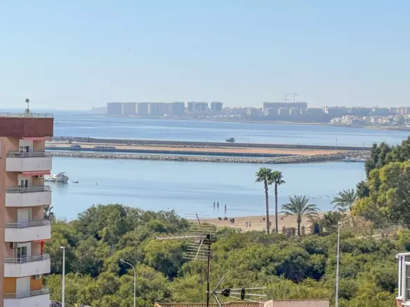 3-bedroom Apartment In Torrevieja, Spain (106 M²)