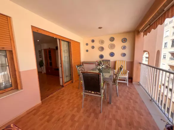 3-bedroom Apartment In Guardamar Del Segura, Spain (84 M²)
