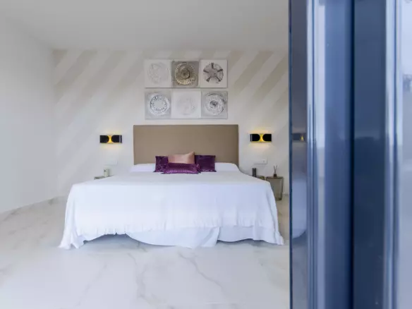 3-bedroom Villa In San Miguel De Salinas, Spain (144 M²)