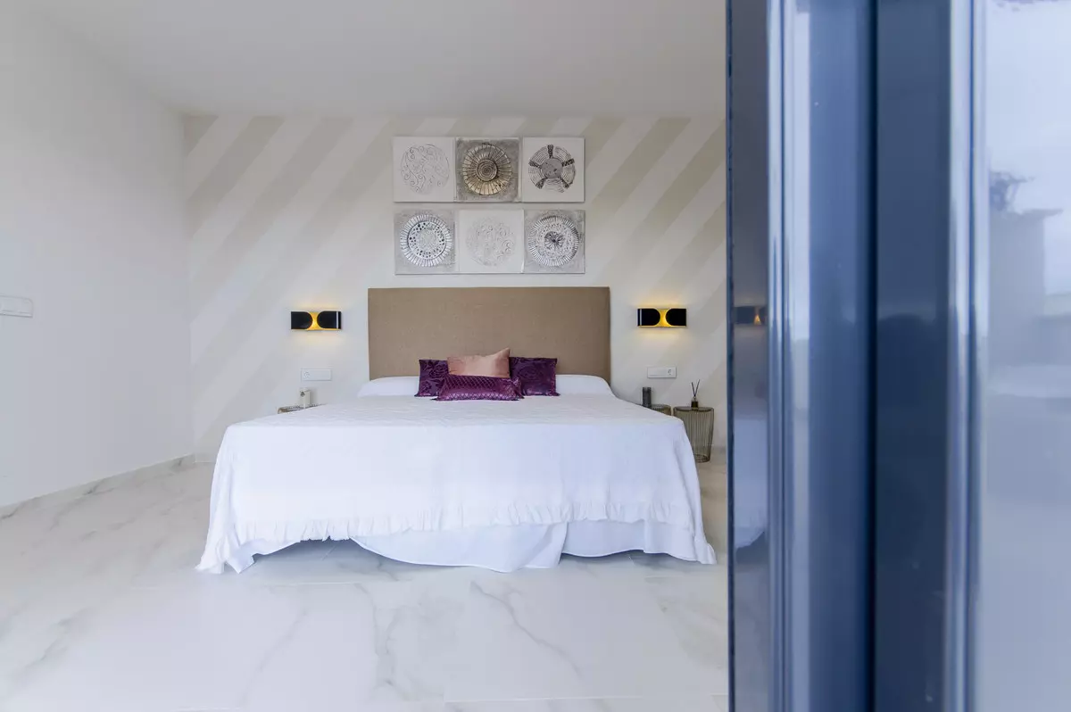 3-bedroom Villa In San Miguel De Salinas, Spain (144 M²)