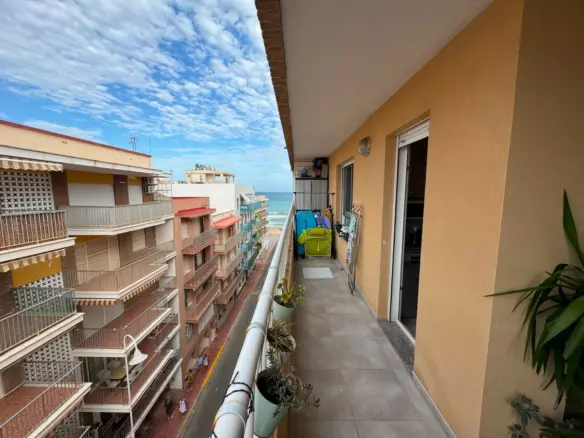 3-bedroom Apartment In Guardamar Del Segura, Spain (88 M²)