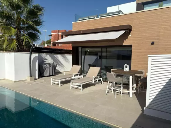 3-bedroom Villa In Algorfa, Spain (175 M²)