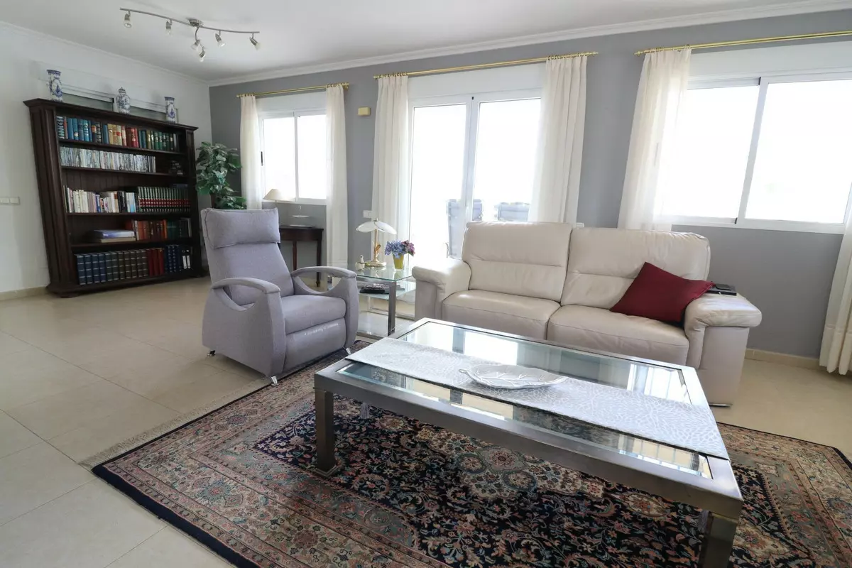 3-bedroom Villa In Algorfa, Spain (216 M²)