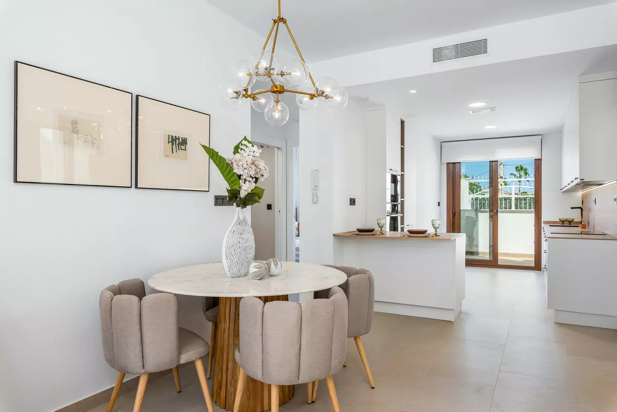 3-bedroom Apartment In Torrevieja, Spain (71 M²)