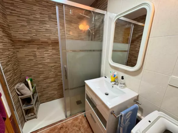 3-bedroom Apartment In Guardamar Del Segura, Spain (96 M²)