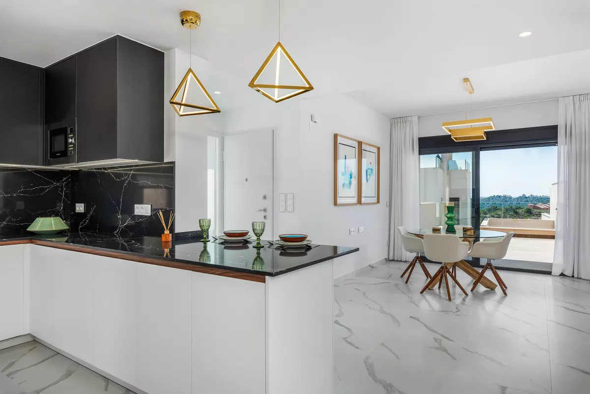 2-bedroom Villa In San Miguel De Salinas, Spain (92 M²)