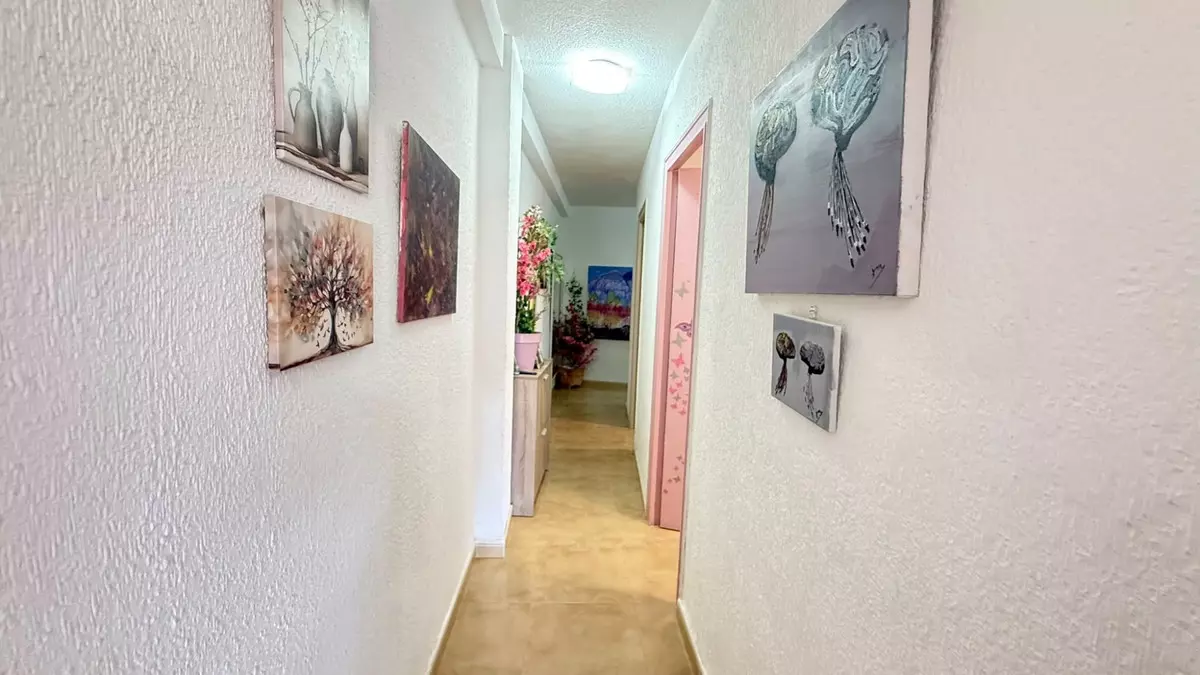 3-bedroom Apartment In Torrevieja, Spain (78 M²)