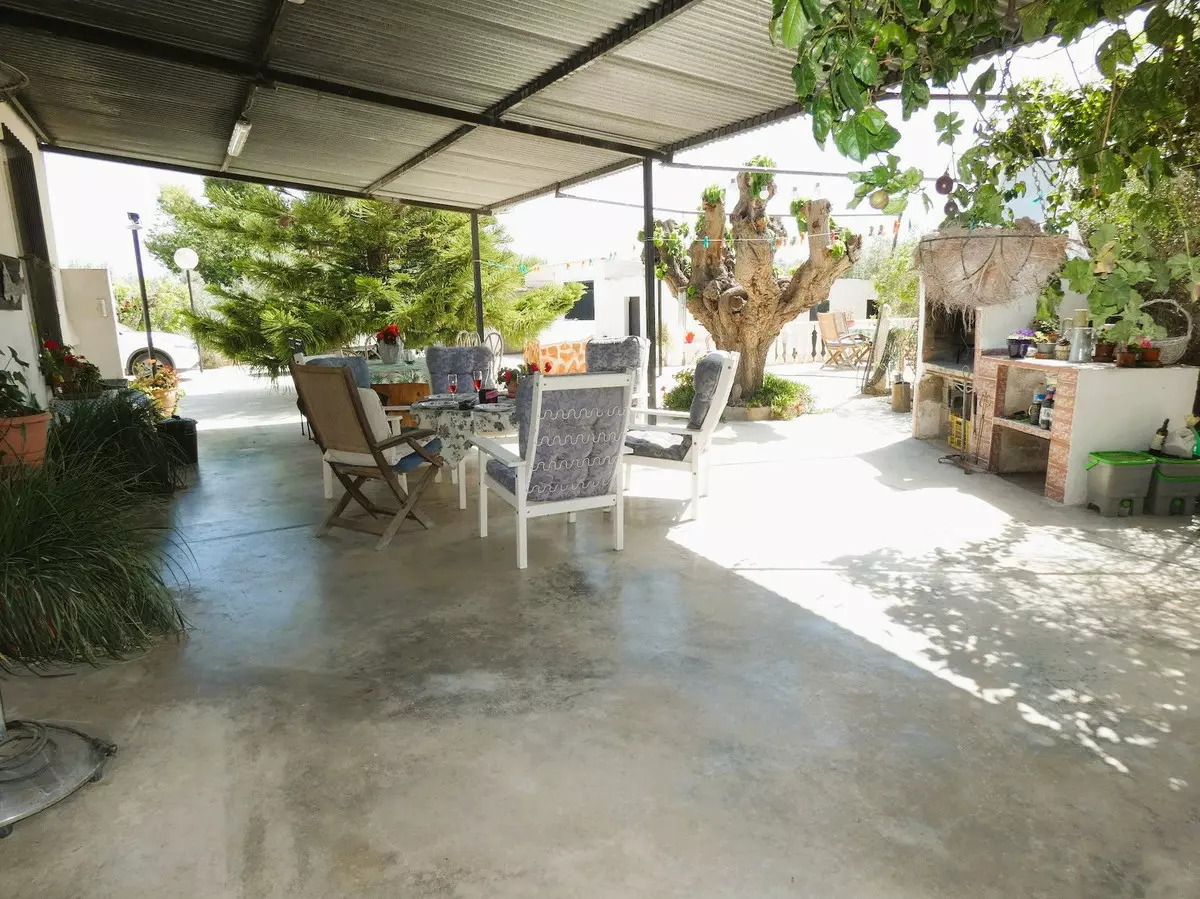 3-bedroom Country House In Dolores, Spain (146 M²)