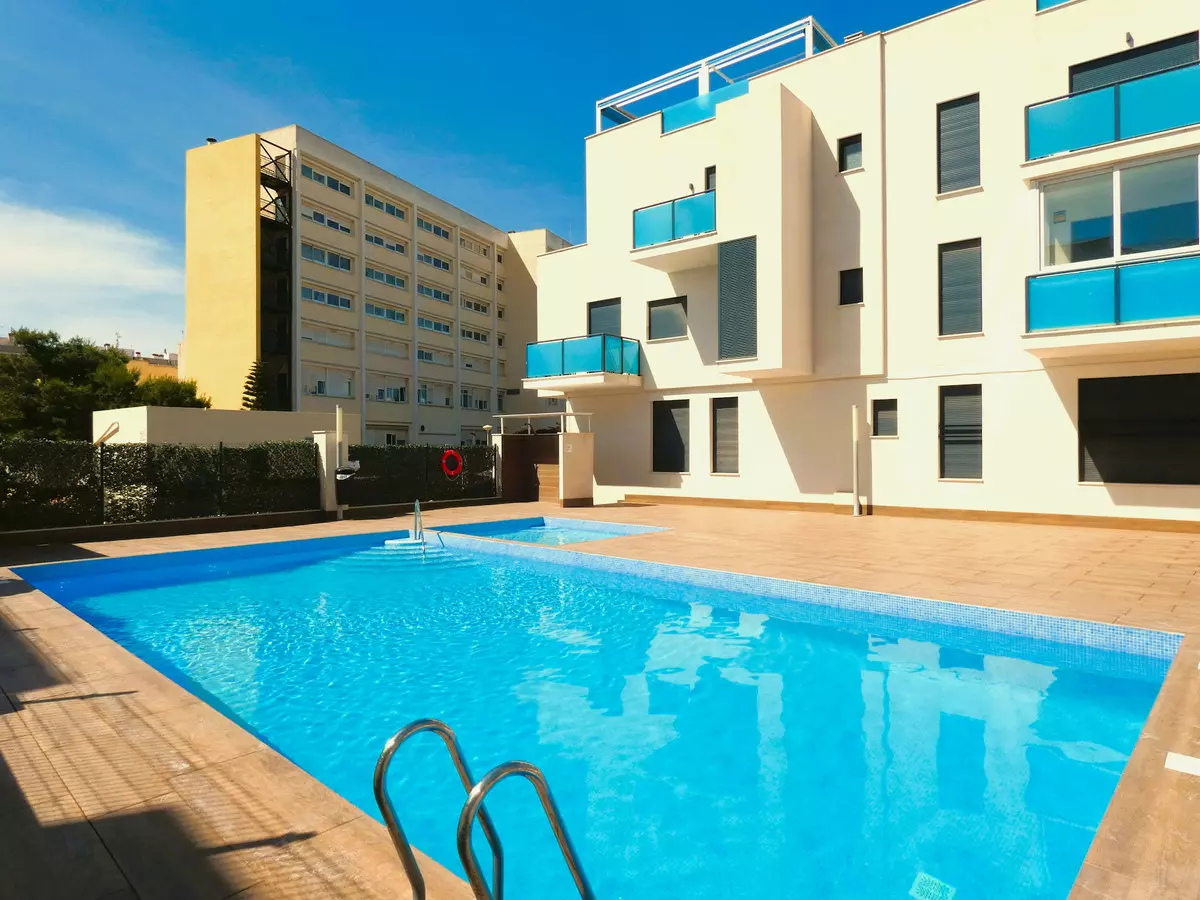 3-bedroom Apartment In Torrevieja, Spain (79 M²)