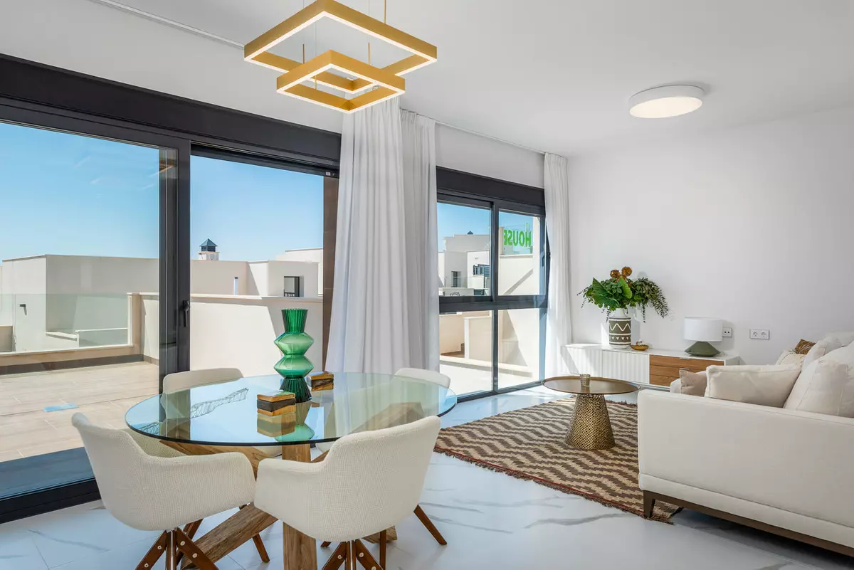 2-bedroom Villa In San Miguel De Salinas, Spain (92 M²)