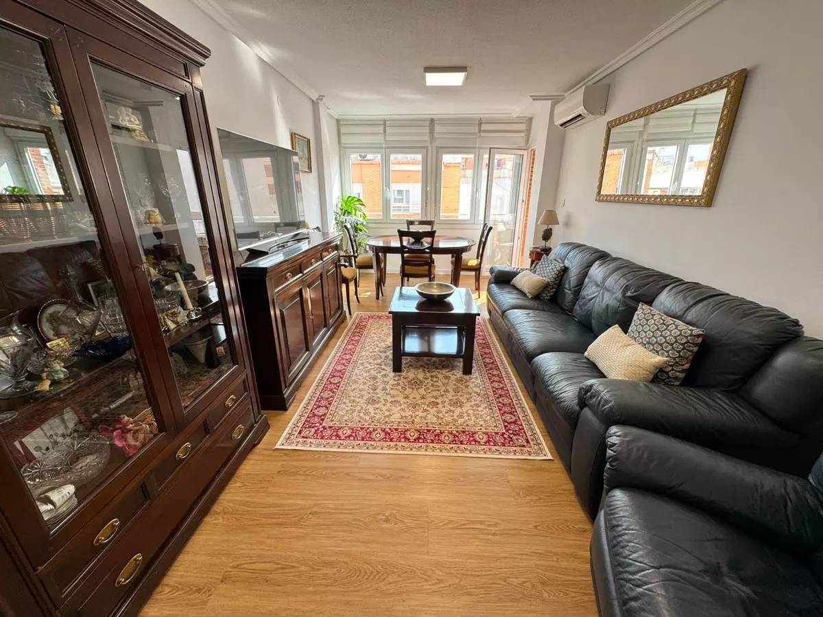 3-bedroom Apartment In Guardamar Del Segura, Spain (77 M²)