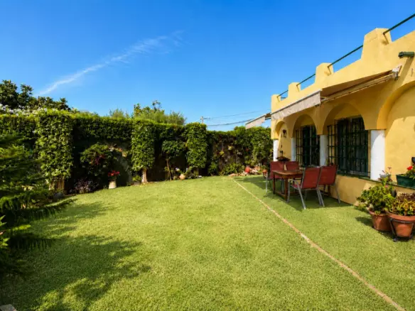 3-bedroom Villa In Marbella, Spain (209 M²)