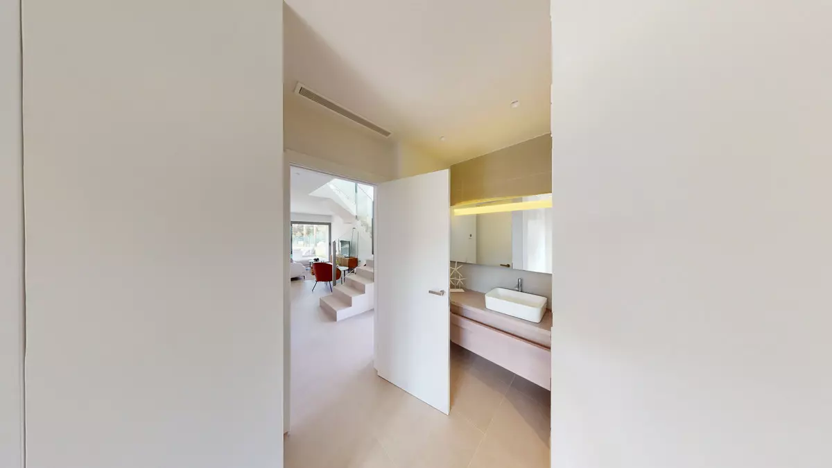 3-bedroom Villa In Orihuela, Spain (129 M²)