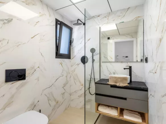2-bedroom Apartment In Guardamar Del Segura, Spain (64 M²)