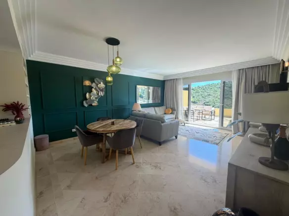 3-bedroom Apartment In Casares, Spain (115 M²)