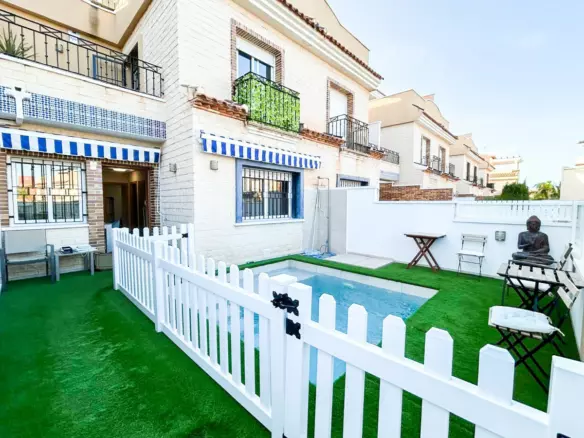 3-bedroom Town House In Pilar De La Horadada, Spain (110 M²)