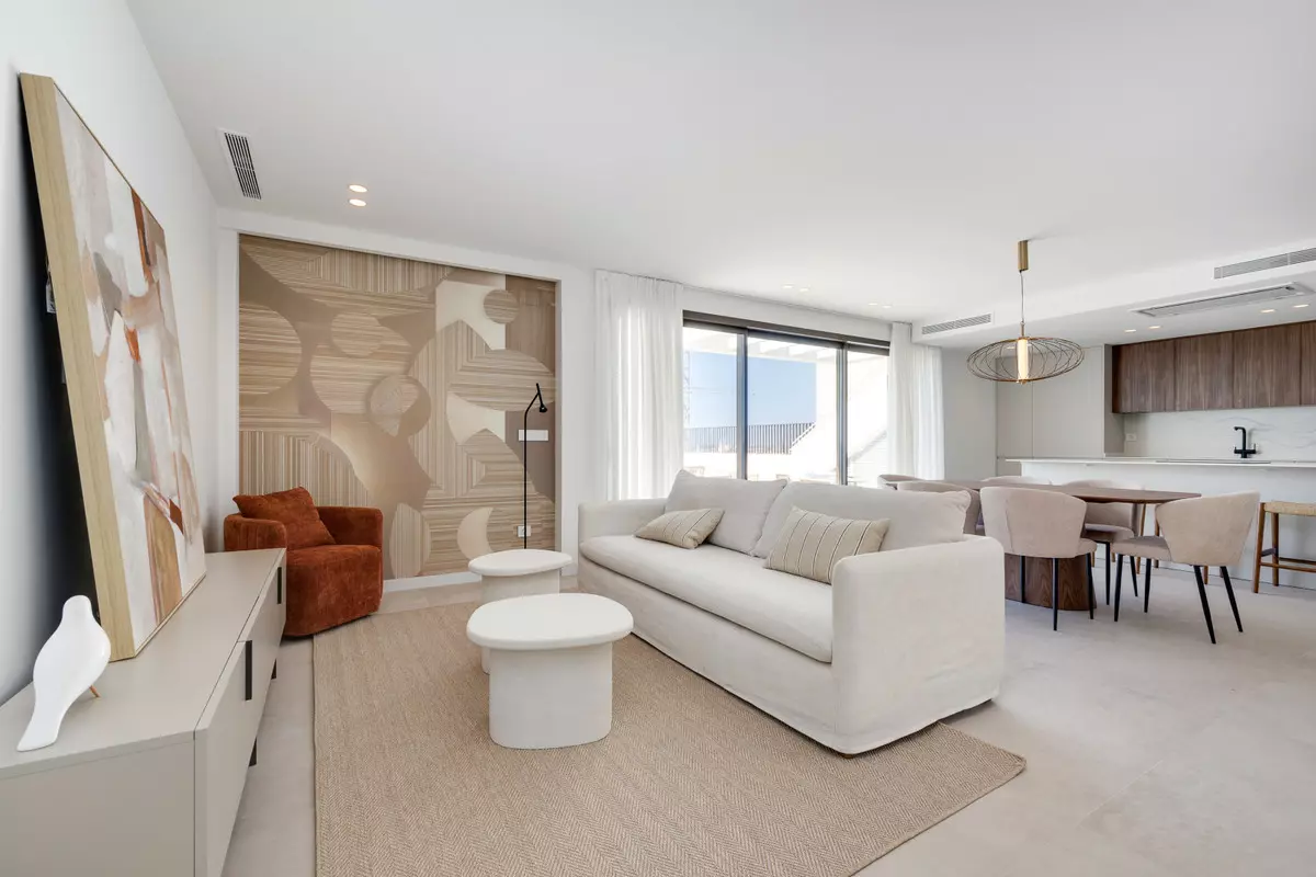 3-bedroom Villa In Alicante, Spain (124 M²)