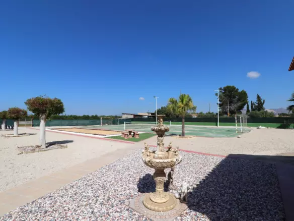 4-bedroom Villa In Benferri, Spain (112 M²)