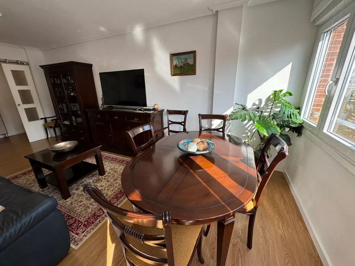 3-bedroom Apartment In Guardamar Del Segura, Spain (77 M²)