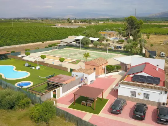 4-bedroom Villa In Benferri, Spain (112 M²)
