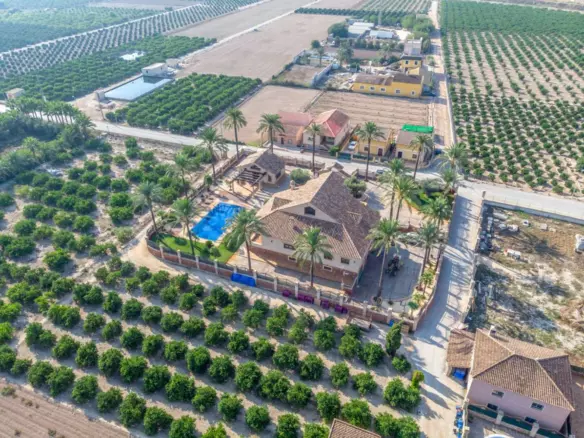 4-bedroom Villa In Orihuela, Spain (837 M²)