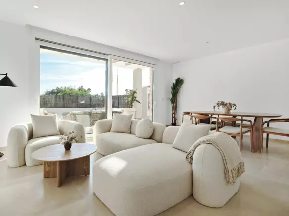 3-bedroom Villa In Orihuela, Spain (140 M²)