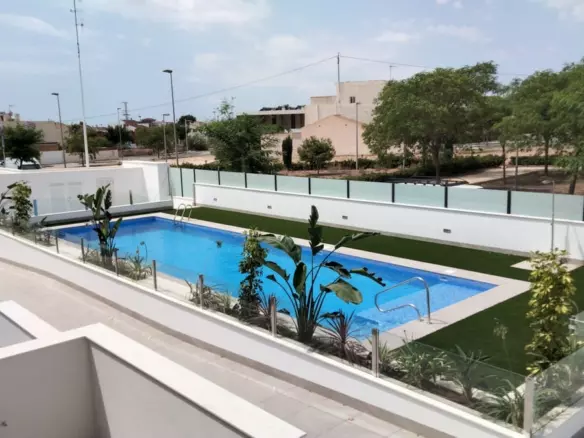 3-bedroom Apartment In Pilar De La Horadada, Spain (97 M²)